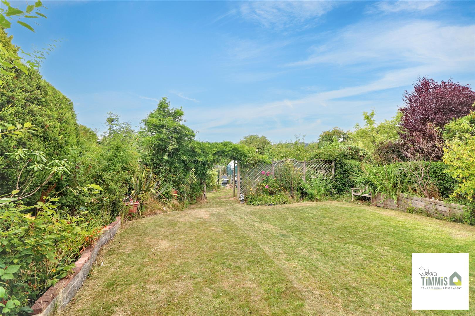 Chatsworth Drive, Norton Green, Stoke-On-Trent